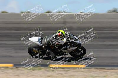 media/Apr-05-2024-Apex Assassins-CVMA Friday Practice (Fri) [[ee2ef04f2b]]/3-Racer 2/Session 3 (Bowl Speed Pans)/
